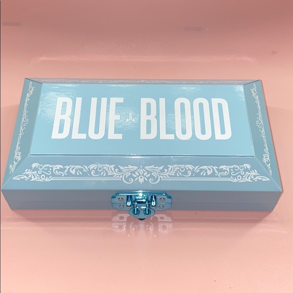 Jeffree Star Blue Blood palette 💙